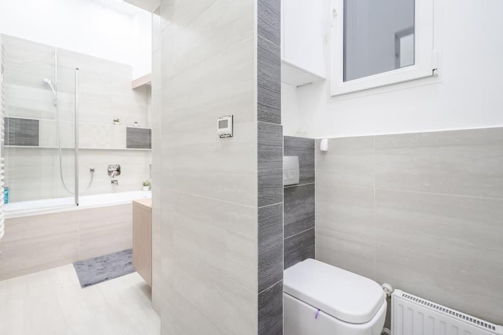דירות בודפשט Szalag Utca 6 Luxurious Flat Castle District מראה חיצוני תמונה